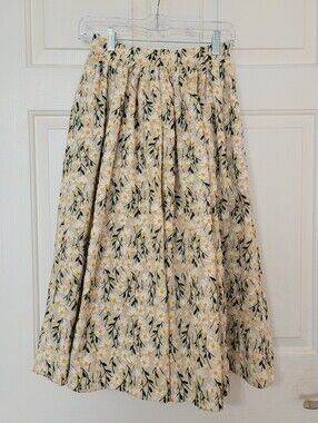 Women's Linen Floral Embroidered Gathered Skirt With Zipper & Pockets